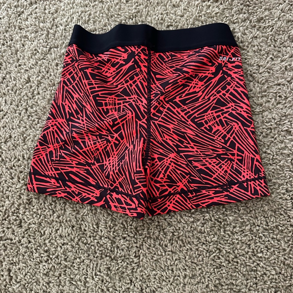 nike pros - Picture 2 of 2